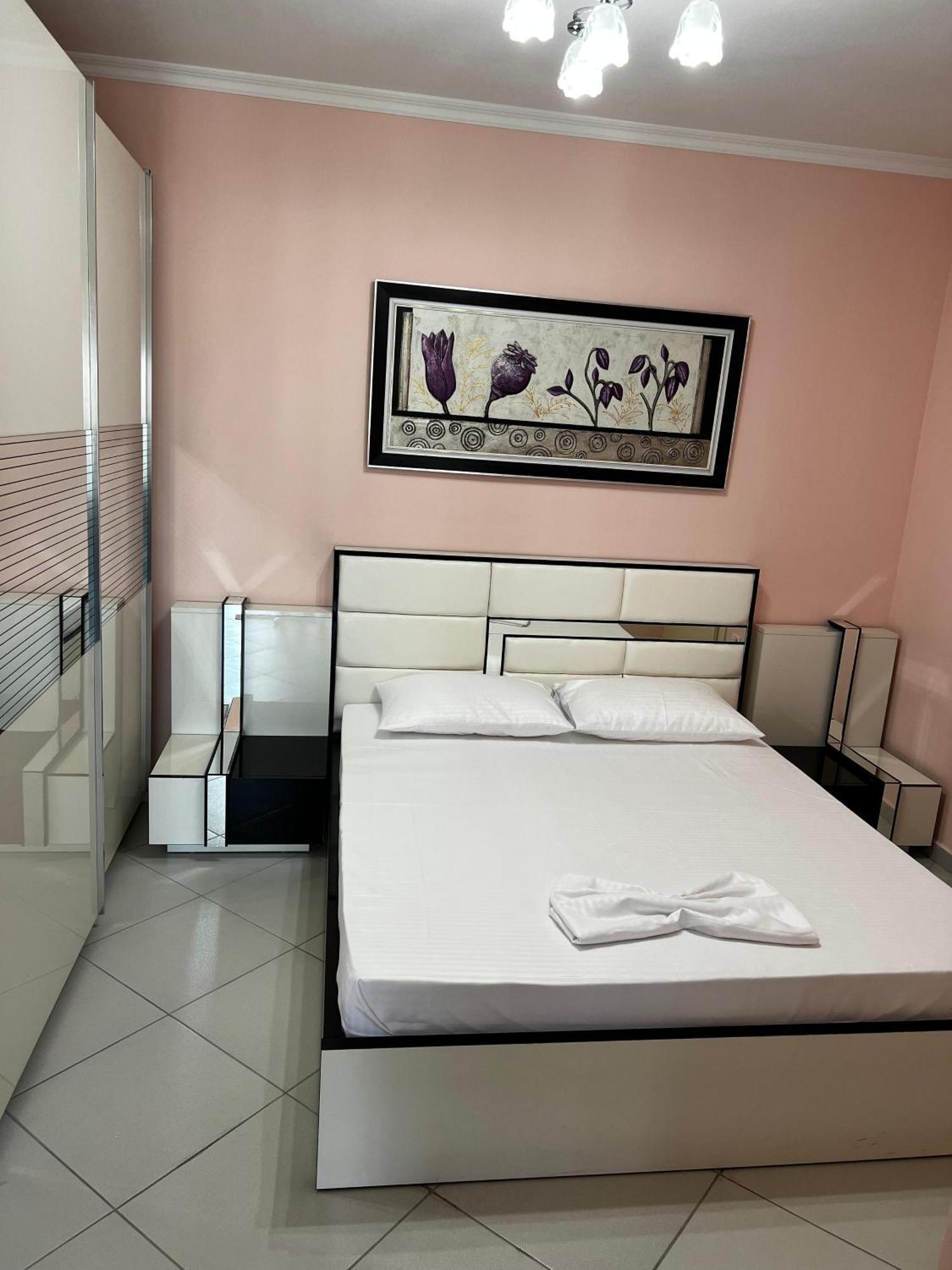 Amy'S Luxury Appartment Shkodër Екстериор снимка