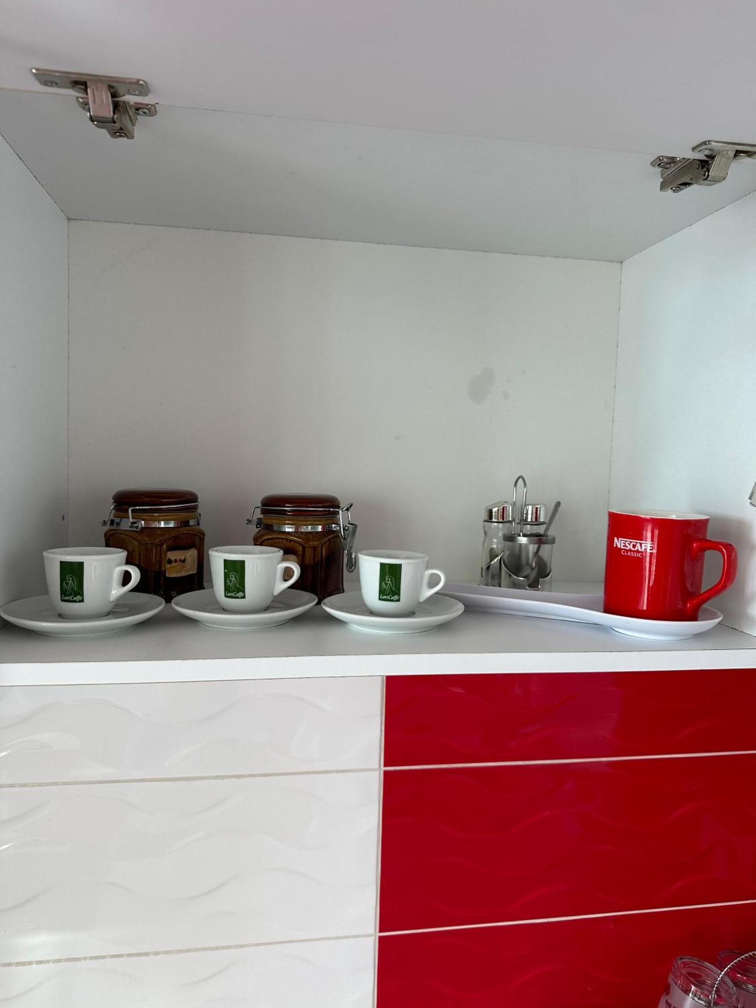Amy'S Luxury Appartment Shkodër Екстериор снимка