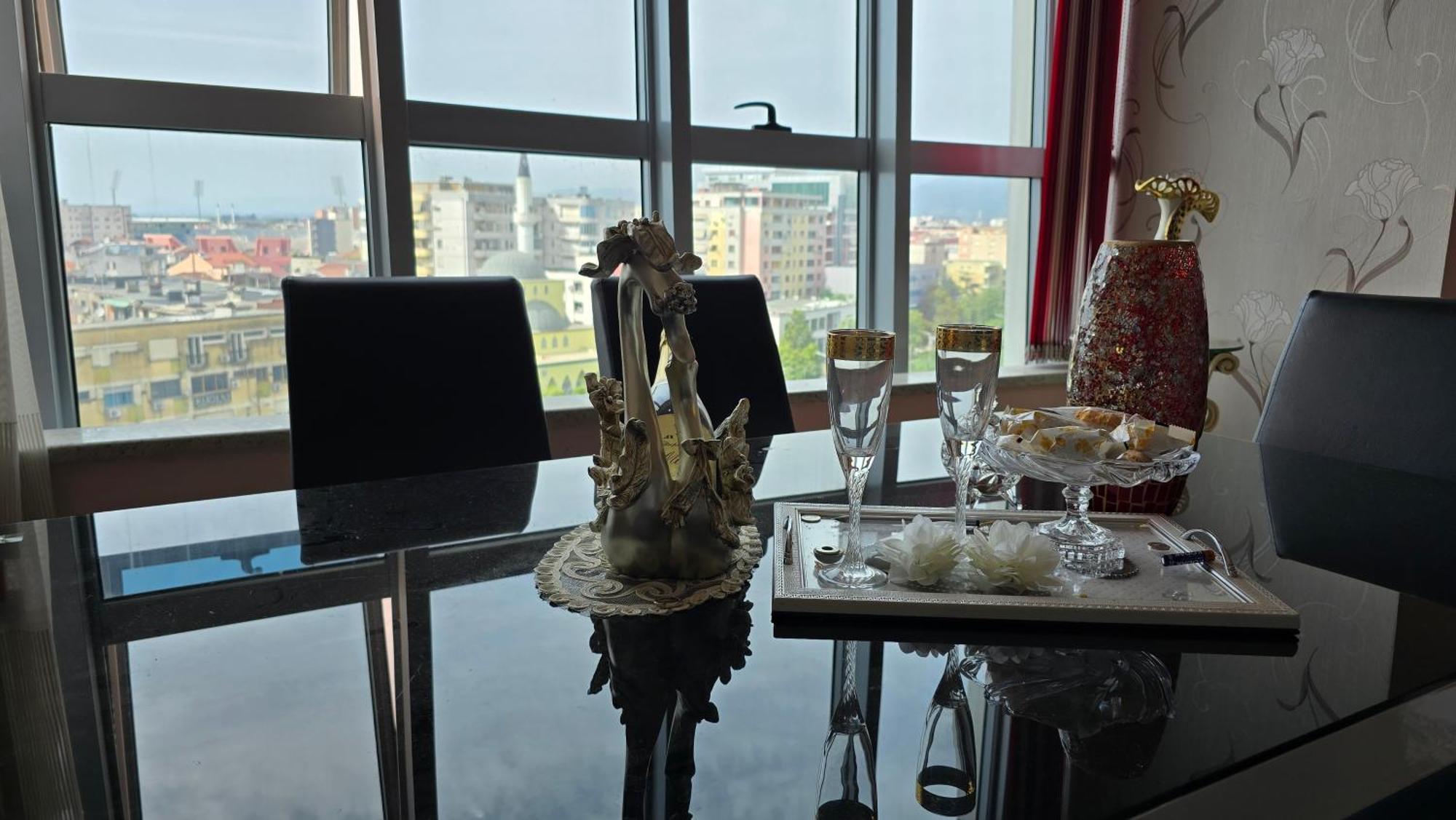 Amy'S Luxury Appartment Shkodër Екстериор снимка