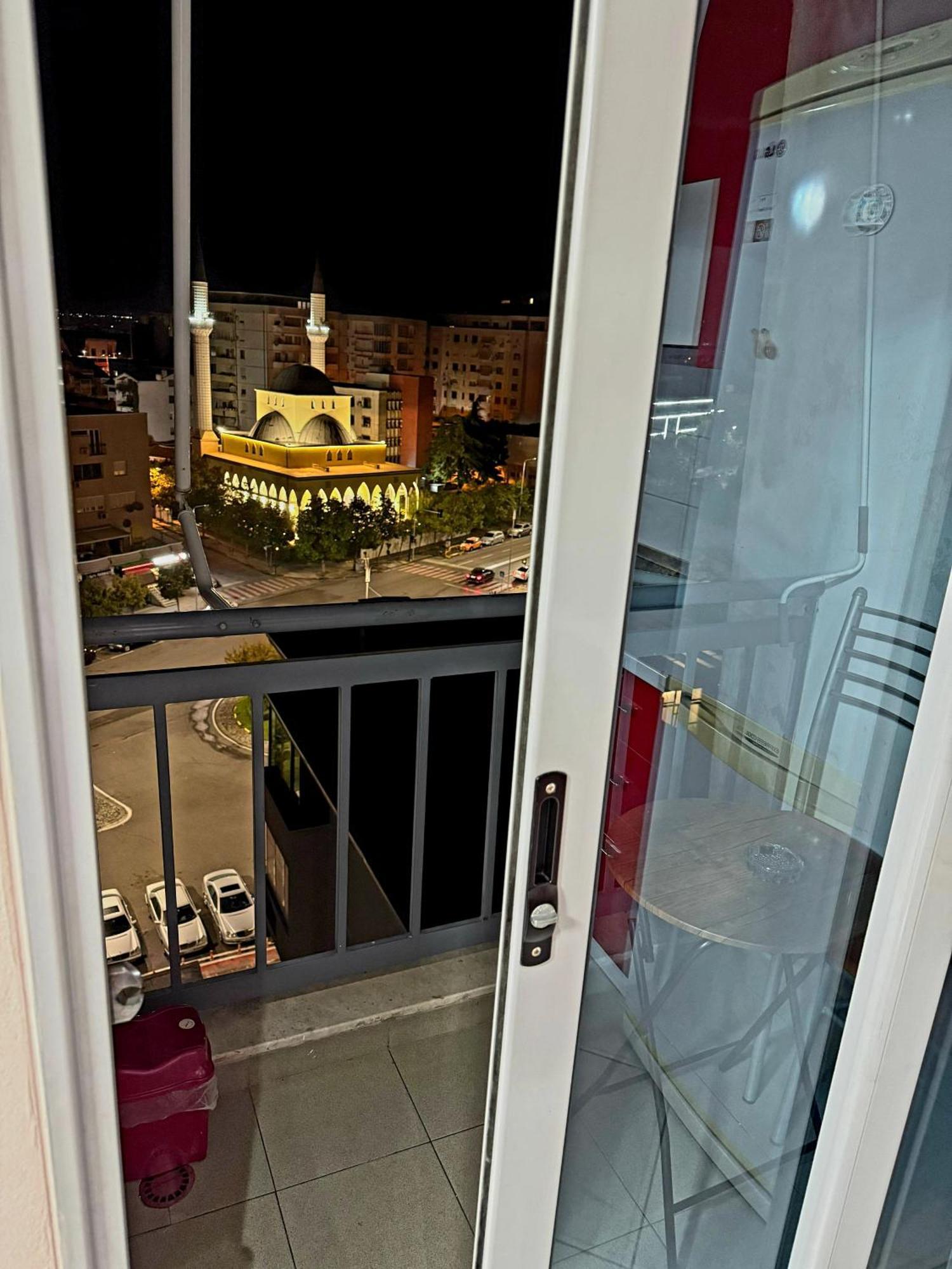 Amy'S Luxury Appartment Shkodër Екстериор снимка