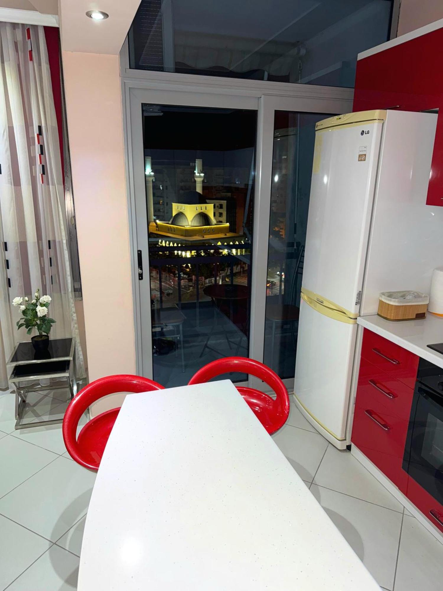 Amy'S Luxury Appartment Shkodër Екстериор снимка