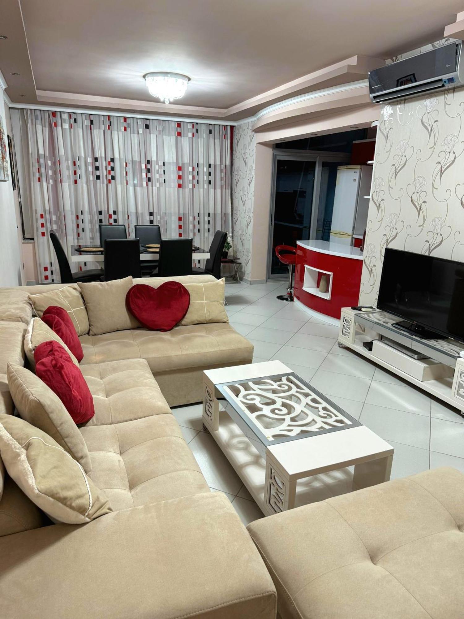 Amy'S Luxury Appartment Shkodër Екстериор снимка