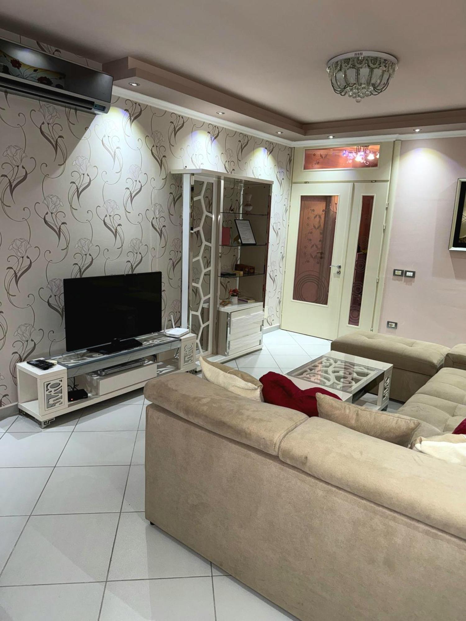 Amy'S Luxury Appartment Shkodër Екстериор снимка